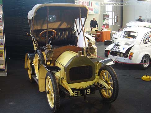 Fiera di Padova 2012 - Fiera di padova Auto e Moto D´epoca, dal 25 al 28 ottobre 2012. In esposizione, ci saranno tutti i settori delle scorse edizioni, compresi quelli dei ricambi e del modellismo width=