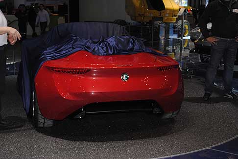 Pininfarina - Pininfarina 2uettottanta anteprima posteriore width=