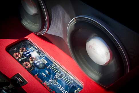 Levante Tuning Day - Levante Tuning Day 2013: hi-fi subwoofer nel cofano a Binetto width=