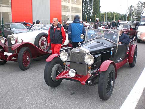 OM - auto storiva del 1928 - OM 665 Superba width=