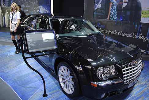 Chrysler - Chrysler 300C Touring  width=