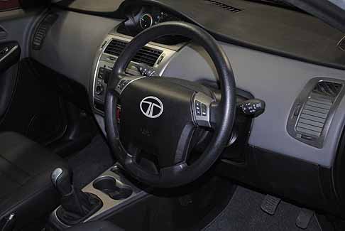 Tata - Interni Tata Indica Vista EV elettrica width=