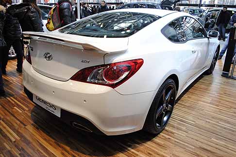 Hyundai - Hyundai Genesis Coupè posteriore vettura width=
