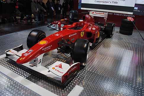 Ferrari - Monoposto Ferrari di Formula 1 nel circuito Mobil 1 Arena del Motor Show di Bologna width=