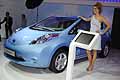 nissan leaf salone laterale celeste