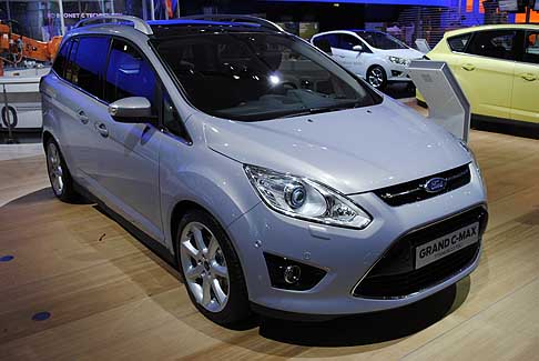 Ford - Ford Grand C-Max width=
