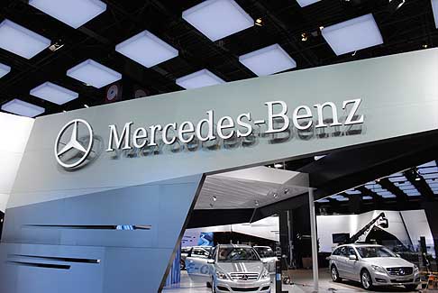 Mercedes - Stand Mercedes al salone di Parigi width=