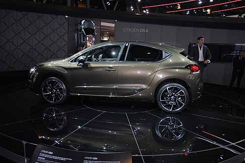Citroen - Citroen DS4 al solone di Parigi width=