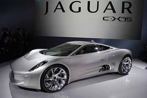 Jaguar - Jaguar C-X75 supersportiva width=