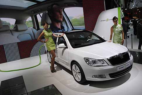 Skoda - Skoda Octavia E Green Line width=