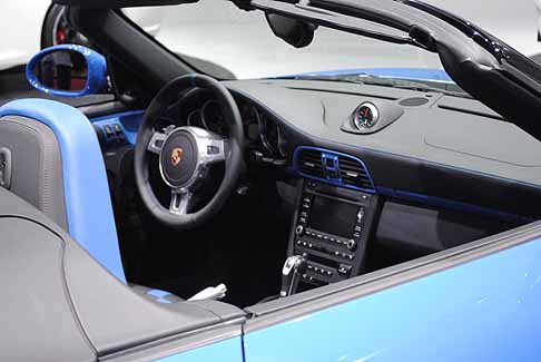 Porsche - Porsche 911 Speedster interni della vettura width=