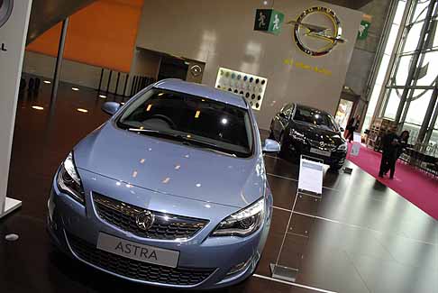 Opel - Nuova Astra Sports Tourer width=
