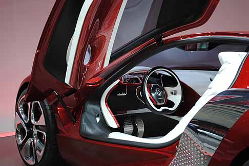 Renault - Renault DeZir dettaglio interni width=