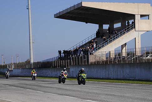 600 Rookies - 600 Rookies gruppo di testa sul rettilineo sotto le Tribune 3^ gara del Trofeo Inverno 2015 presso l´Autodromo del Levante