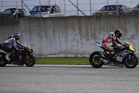 Trofeo Inverno - De Luca Marco su Yamaha leader provvisorio dietro Del Vecchio su Triumph in gara al Trofeo Inverno 2015 presso l´Autodromo del Levante a Binetto