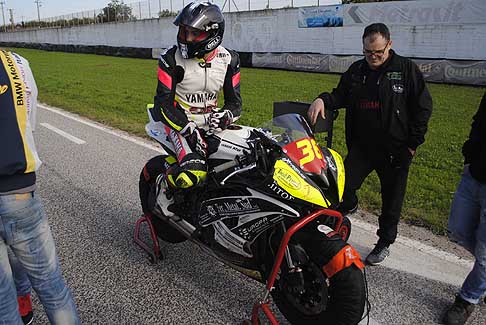 Trofeo Inverno - De Luca Marco su Yamaha in pole position, classe 600 Open/Amatori al Trofeo Inverno 2015 presso l´Autodromo del Levante di Binetto
