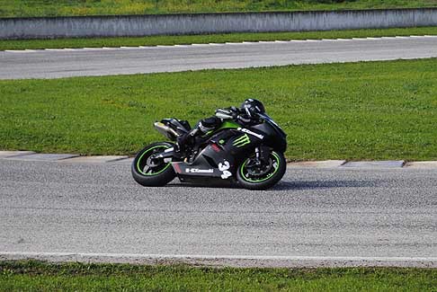 Trofeo Inverno - Micelli Piero Angelo moto Kawasaki in gara al tornantino per il Trofeo Inverno 2015 presso l´Autodromo del Levante a Binetto