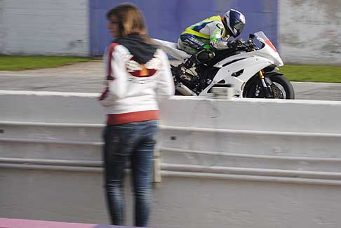 Trofeo Inverno - Biker Ostuni Vincenzo su Yamaha sul rettilineo in gara al Trofeo Inverno 2015 presso l´Autodromo del Levante di Binetto