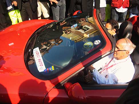 Felipe Massa - Trofeo Lorenzo Bandini arrivo in Ferrari per Massa a Brisighella width=